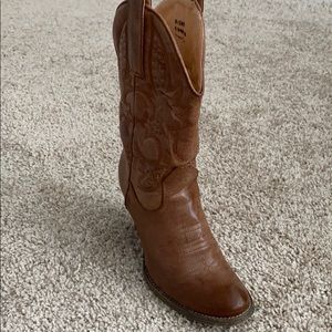 Tan cowboy boot
